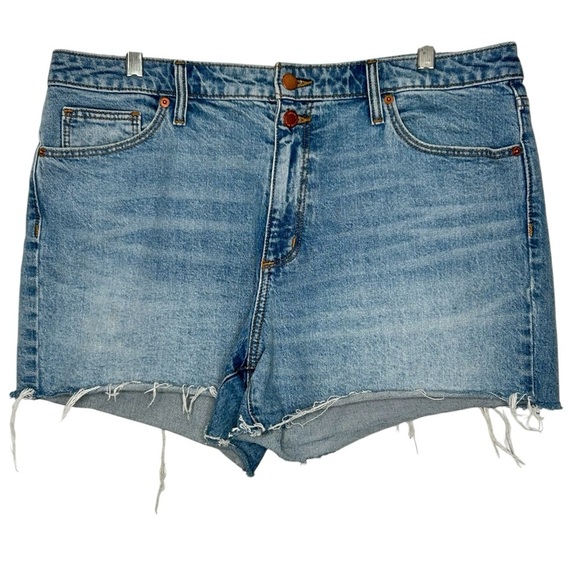Universal Thread Med Wash Vintage Midi Distressed Cut Off Jean Shorts Sz 14 - Picture 1 of 11
